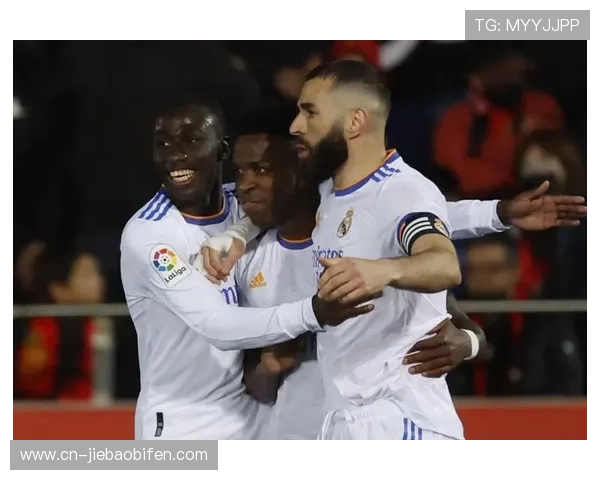 比赛尾声时奥斯卡森与维尼修斯各自打入一球，但因越位被判无效